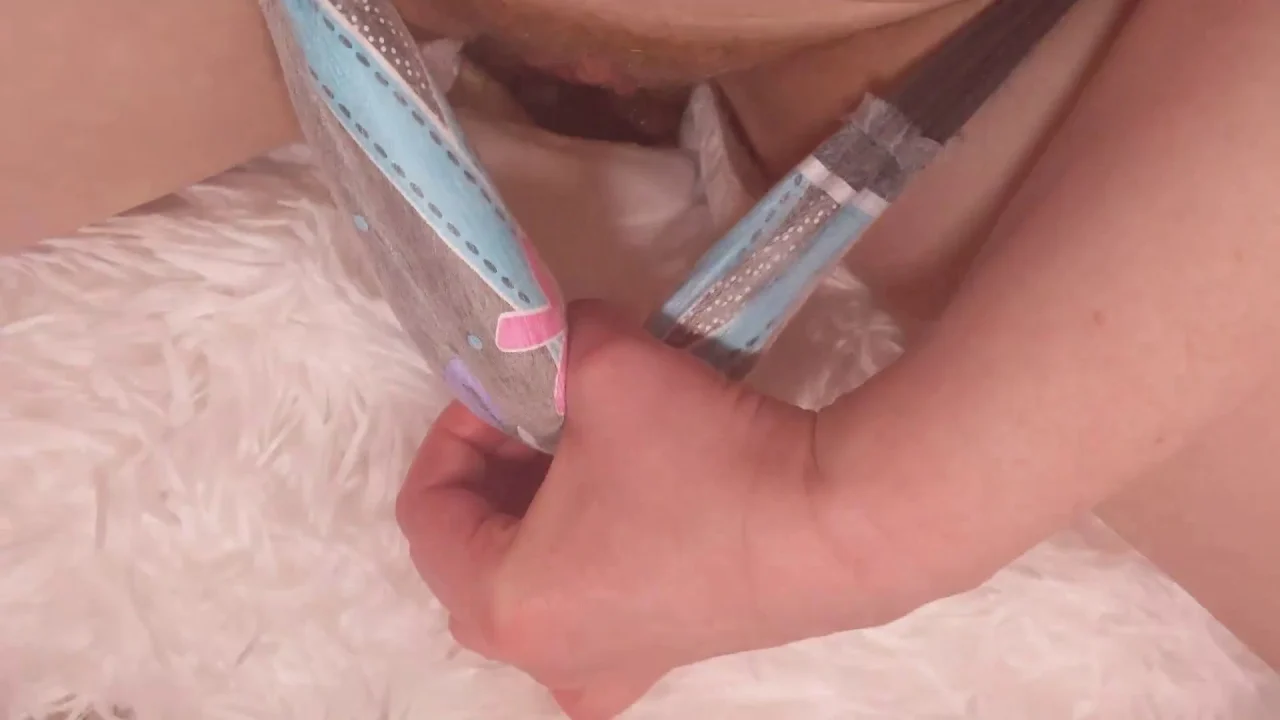 PooGirlSofia – MESSY VINTAGE TOY CAR FETISH