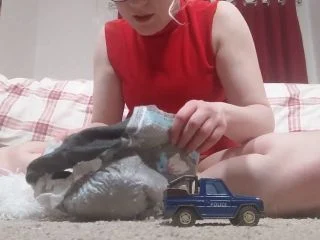 PooGirlSofia – MESSY VINTAGE TOY CAR FETISH screenshot 7