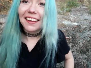 The Girl Peed On The Stranger screenshot 2