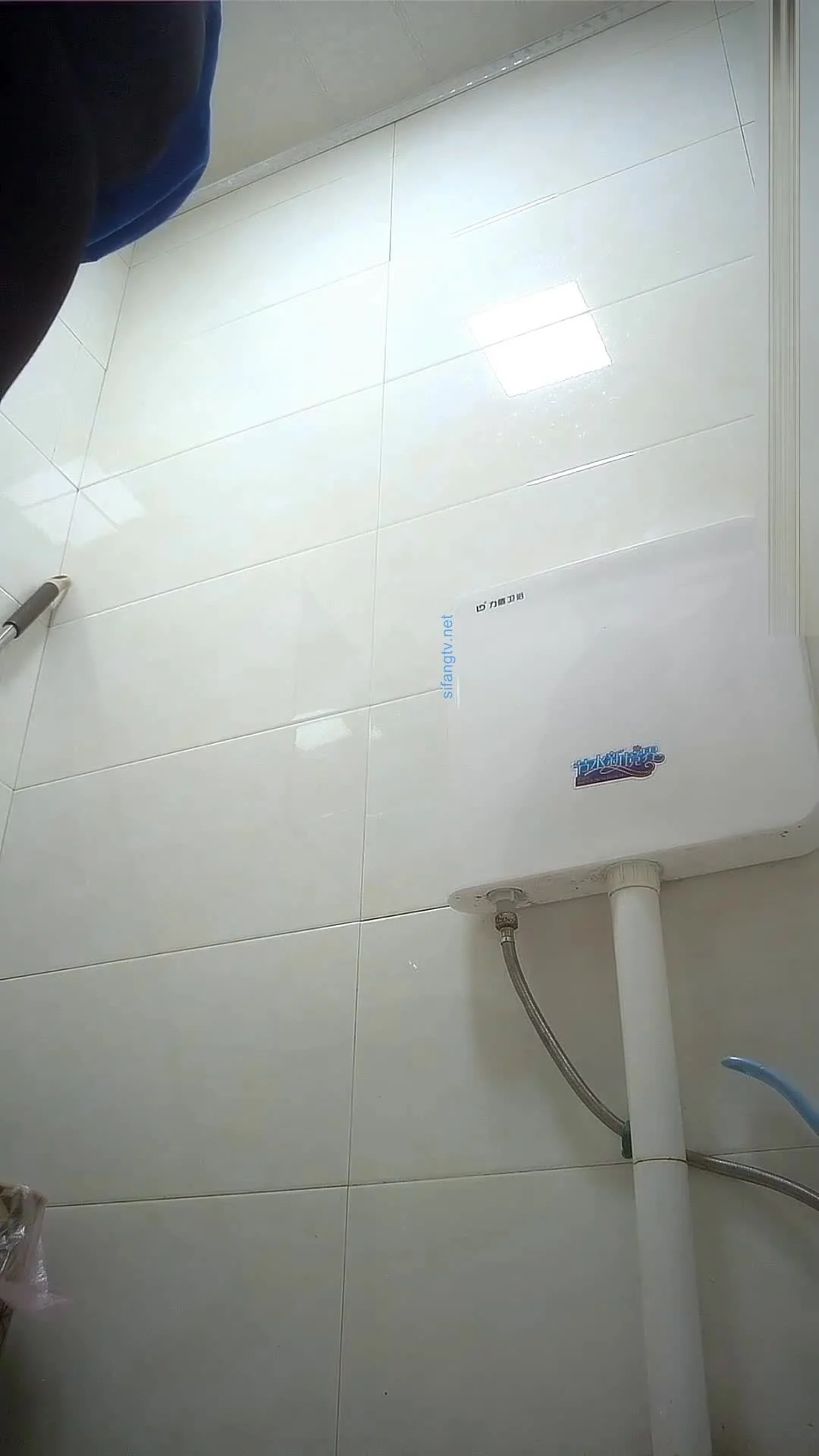 Chinese Lady In Toilet 56