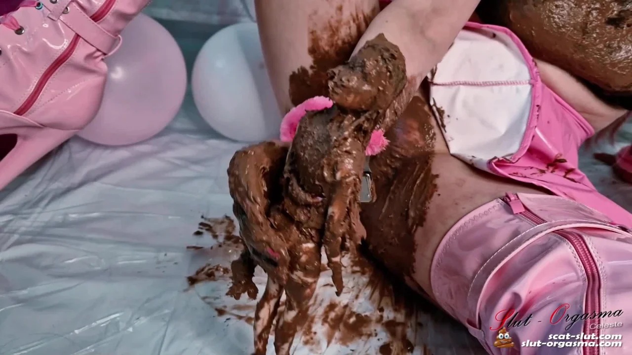 SlutOrgasma – Extreme Barbie Playing With Shit Barbie
