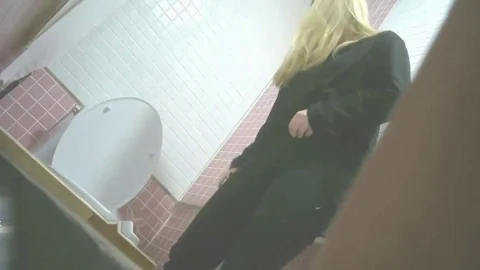 Korean_Hidden_Cam_Bar_Restrooms