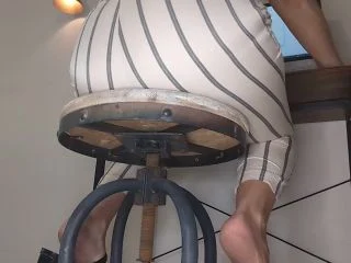 BetweenMyCheeks – Office Poop screenshot 1
