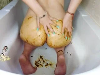 Scat Doll – Stinky Diarrhea Smearing screenshot 3