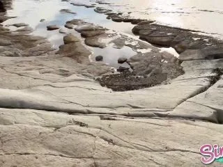 SirenaSweet – Outdoor Pissfotze Am Meer screenshot 7
