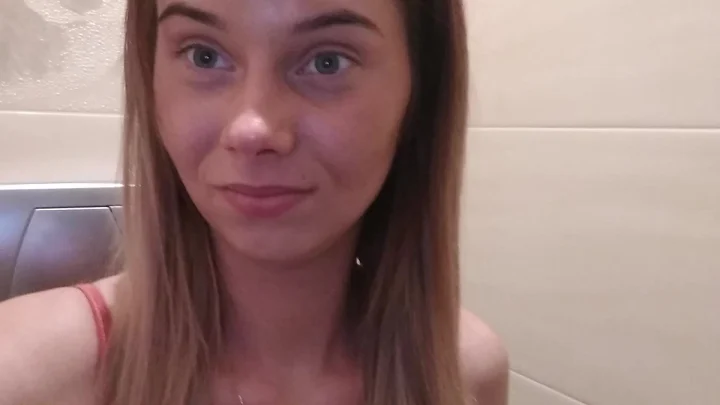 HotDirtyIvone – Public Diarrhea