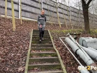 Spraying The Steps screenshot 1