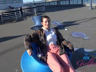 Summer Renee – Pissing Outdoor screenshot 6