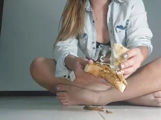 NataschaDirty – I Made A Sandwich With My Poop screenshot 5
