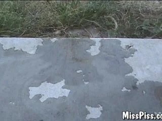 MissPiss – Puddles Of Pee screenshot 4