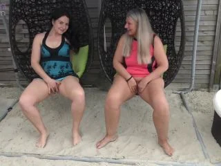 Rosella Extrem – Horny Outdoor Pee With Teen Girlfriend screenshot 1