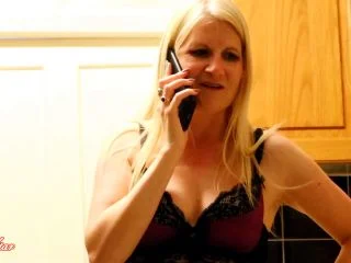 Wetting Myself On Phone To Stepdaughter screenshot 3