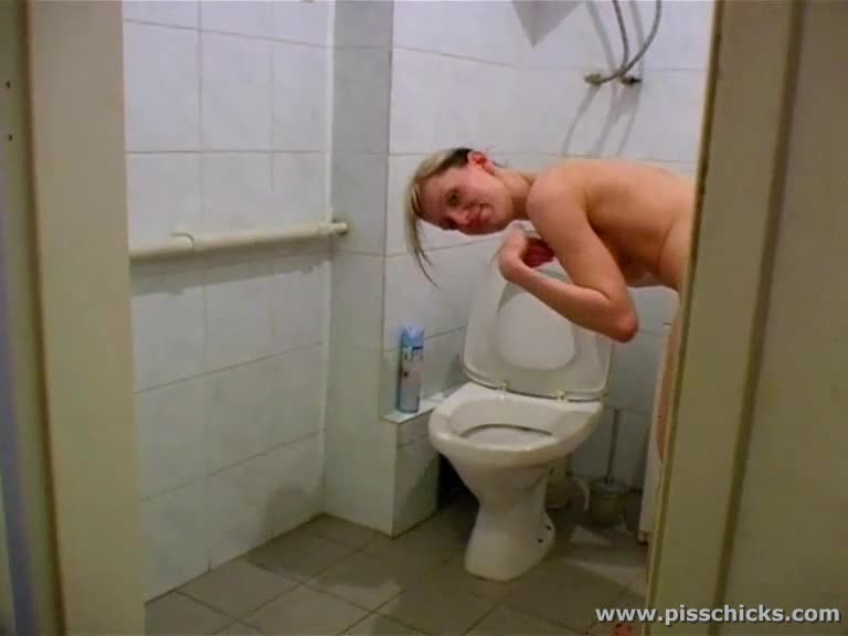 PissChicks-0045