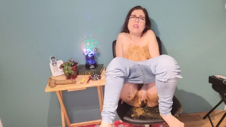 Nerdy Faery – Levis Shit And Smear Masturbation