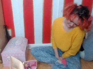 Baby Girl Pees Her Pants screenshot 2