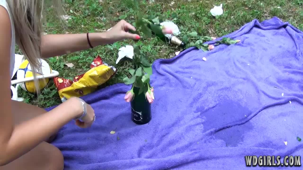 Camilla – Barbara – Pissing