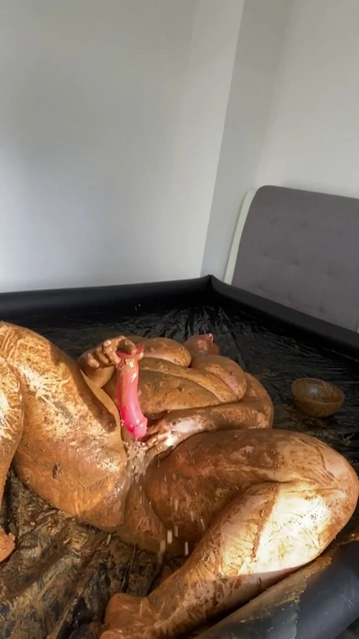 JanineExtreme – Happy Valentines Smearing