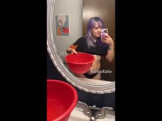 Guy Pee-eri – 2 Guys Make Piss Marinade screenshot 6