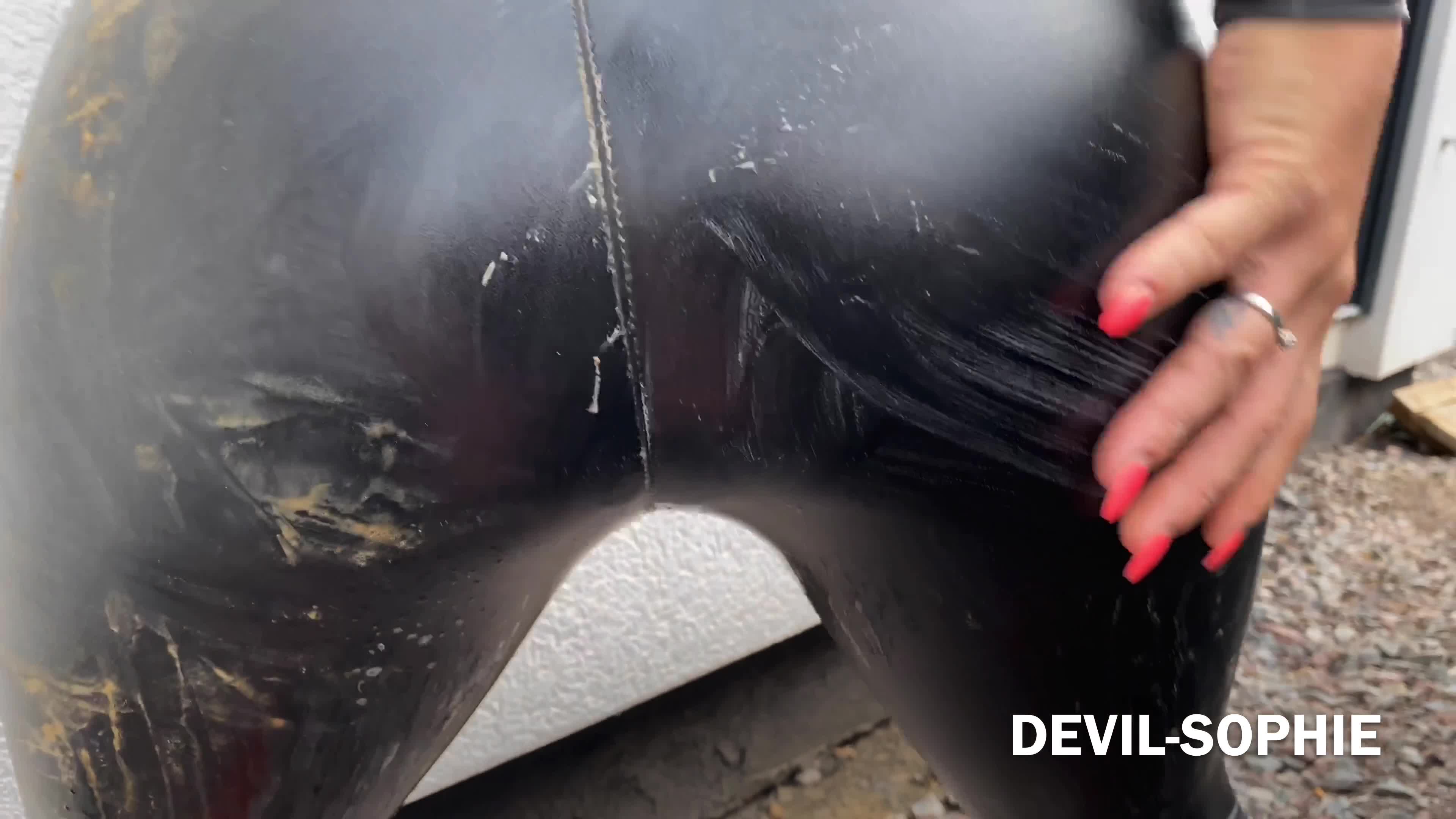 Squeezed Into The Latex Pants – Better In The Pants Than On The Stinky Dixi Toilet