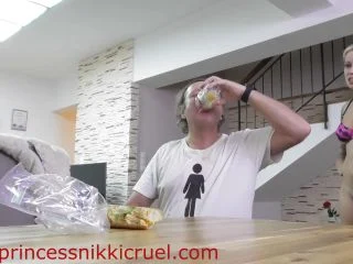 UNDERMYPRINCESS – Me Eating Mini Pee screenshot 6