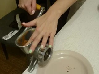 Brown Wife – Meat Grinder With Shit Exclusive screenshot 4