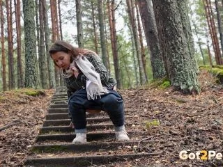 Sunny On The Steps screenshot 3