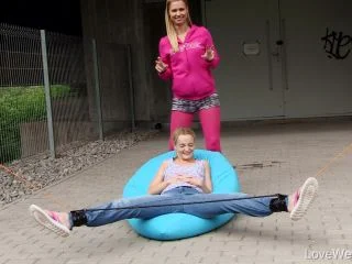 Tickling Session screenshot 1
