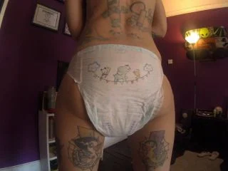 DemonaDragon – Monday Morning Topless Diaper Shit screenshot 3