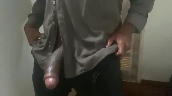 DESPERATE PISS AT THE OFFICE