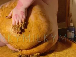 KinkyMilkyMint – Huge Ass Covered In Shit screenshot 5