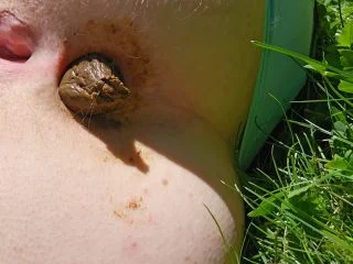 Nerdy Faery – Poop And Pee Fountain In My Garden screenshot 4