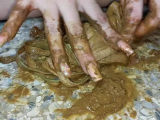 Ladycatx – Shit Smearing And Anal Play – Good Shit screenshot 5