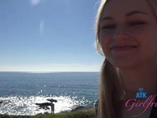 McKenzie Mae – Pee Outdoor screenshot 5