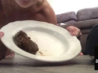 Poop In Lounge Room On Plate screenshot 6