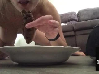 Poop In Lounge Room On Plate screenshot 7