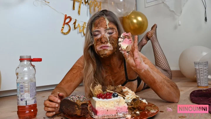 Ninounini – I EAT MY SHIT MY PISS FOR MY BIRTHDAY