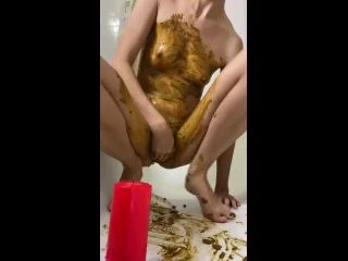 P00girl – Pooping After Wearing A Tail Butt Plug screenshot 4