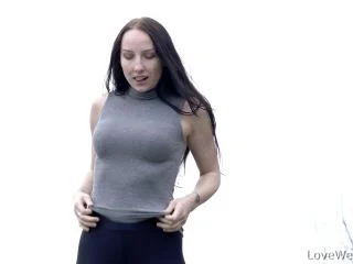 Bonus With Bella Angel screenshot 1