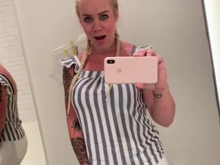 In The Clothing Store There Is Pressure On The Anus screenshot 1