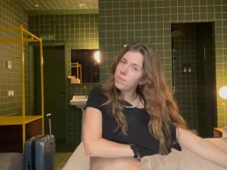 Nomadic Babe Stella Gray Finger Fucks Herself In Madrid screenshot 1