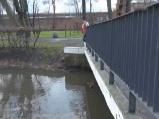 Teeny-Winnie18 – PISSEN IN DER STADTPARK ABER WO REIN screenshot 4