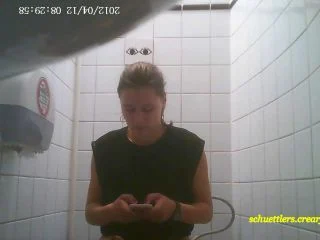Student Restroom 52 screenshot 3