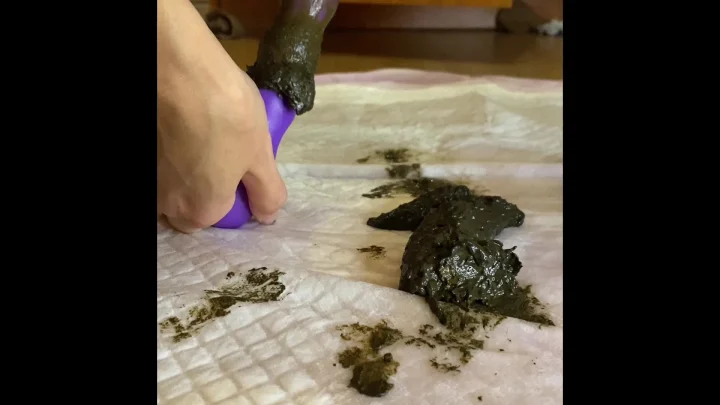 P00girl – A Large Portion Of Shit To Smear On The Pubis