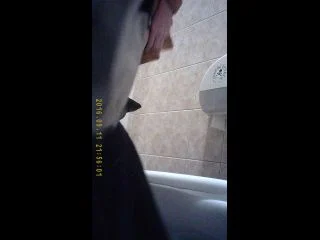 Student Restroom 93 screenshot 3