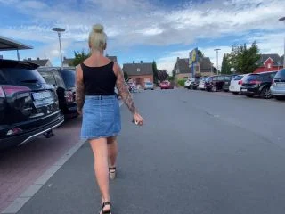 Devil Sophie – Mega Public In The Shopping Carts Shit And Filthy Horny screenshot 5