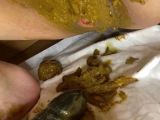 P00girl – Dirty Fisting Pussy Smeared In Shit screenshot 4
