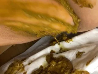 P00girl – Dirty Fisting Pussy Smeared In Shit screenshot 5