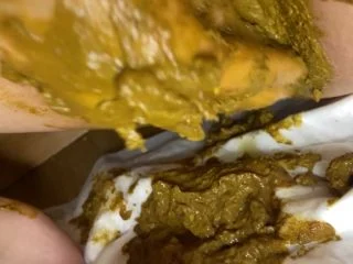 P00girl – Dirty Fisting Pussy Smeared In Shit screenshot 6