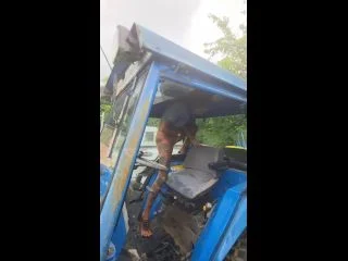 We Found A Abandoned Tractor To Piss On screenshot 6