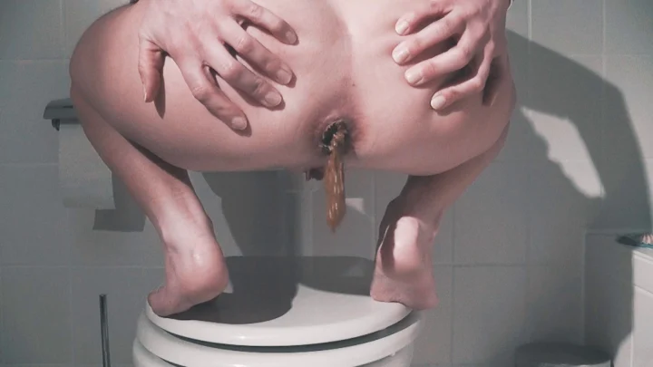 MiaRoxxx – 96. Big Toilet Turd